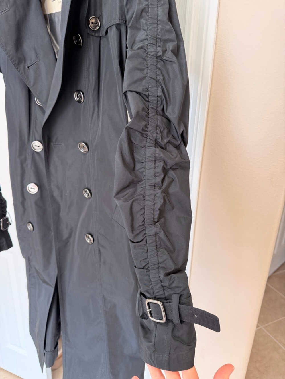 Burberry Black Ruched-Sleeve Double-Breasted Trench Coat - Picture 3 of 5